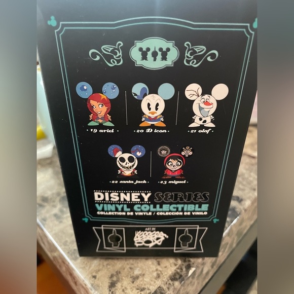 Disney Shorts HERRERA BOX Vinyl Collectible | Santa Jack Skellington | NIB - Picture 2 of 4